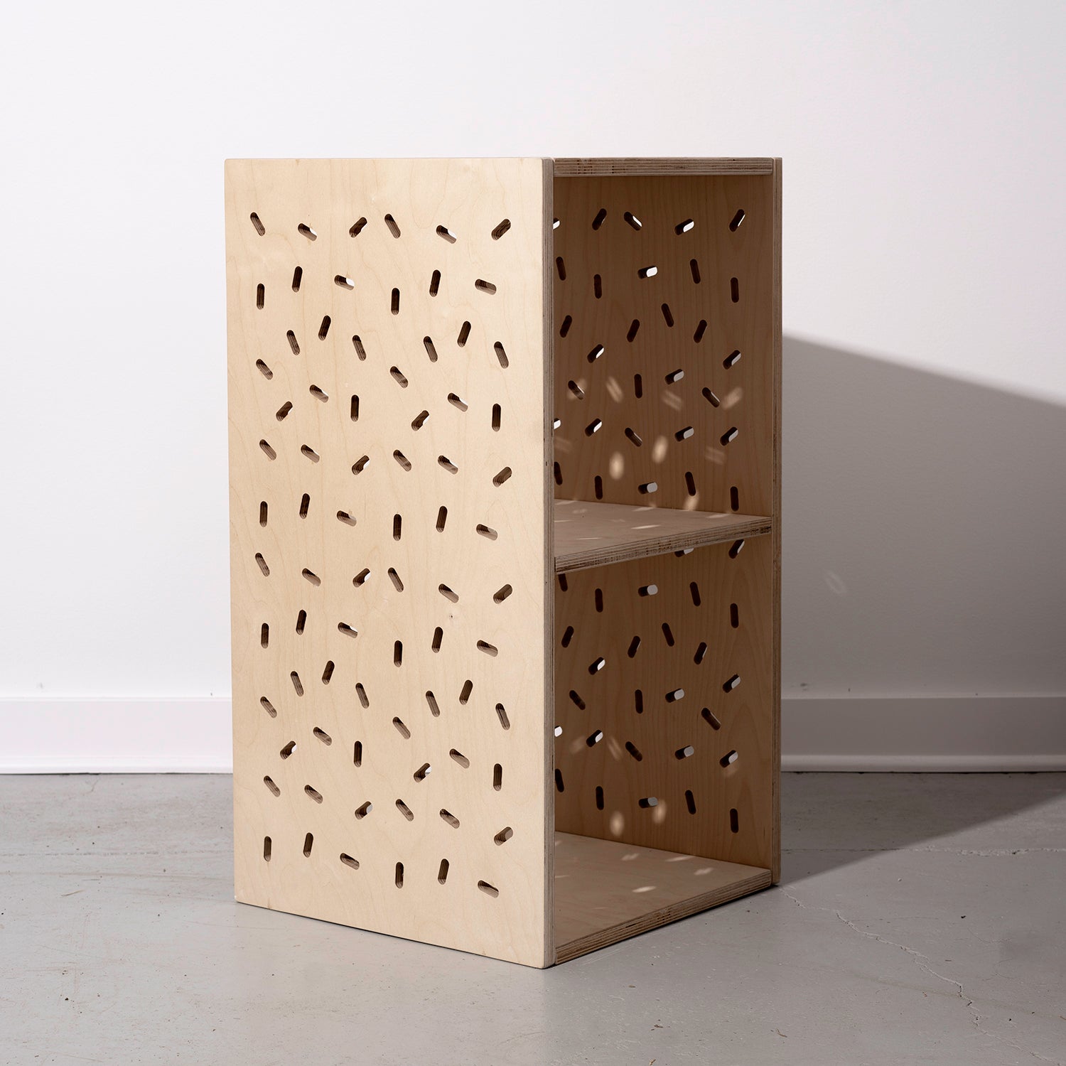 STRATA MODULAR SHELF